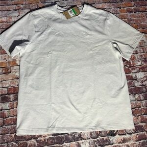 Nike White Textured Short Sleeve Tee with Subtle Swoosh
